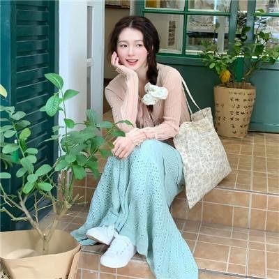 5个吓鬼的少年